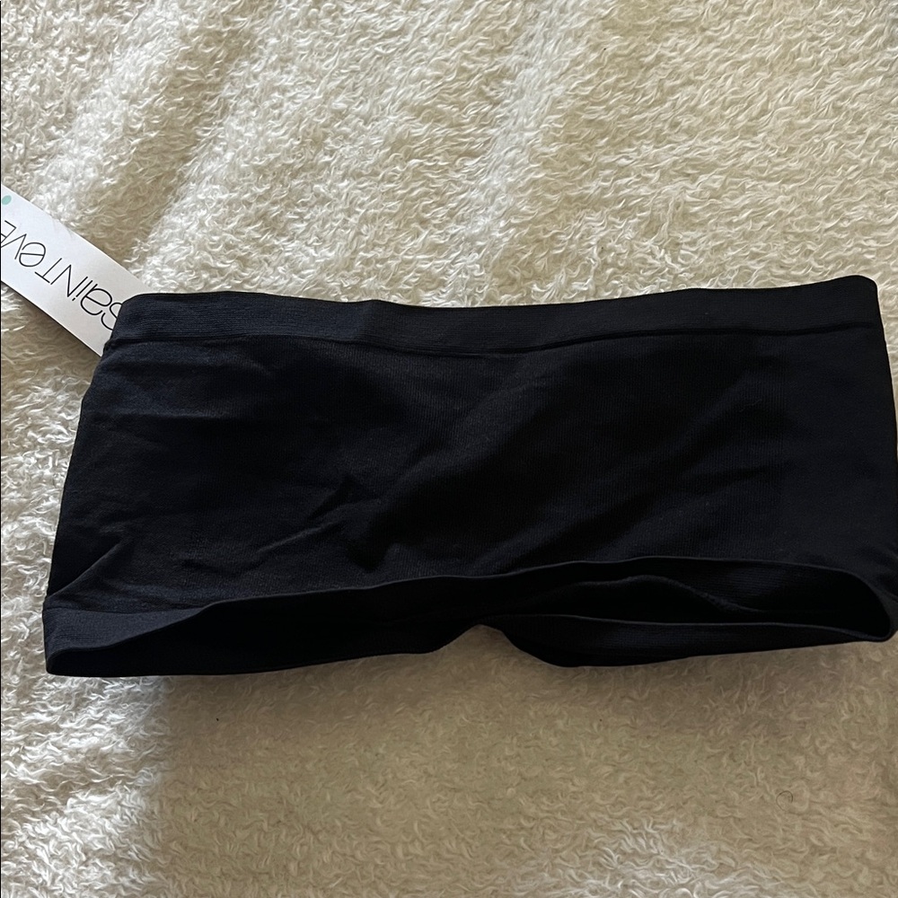Elegant Black Strapless Bandeau - Picture 2 of 2